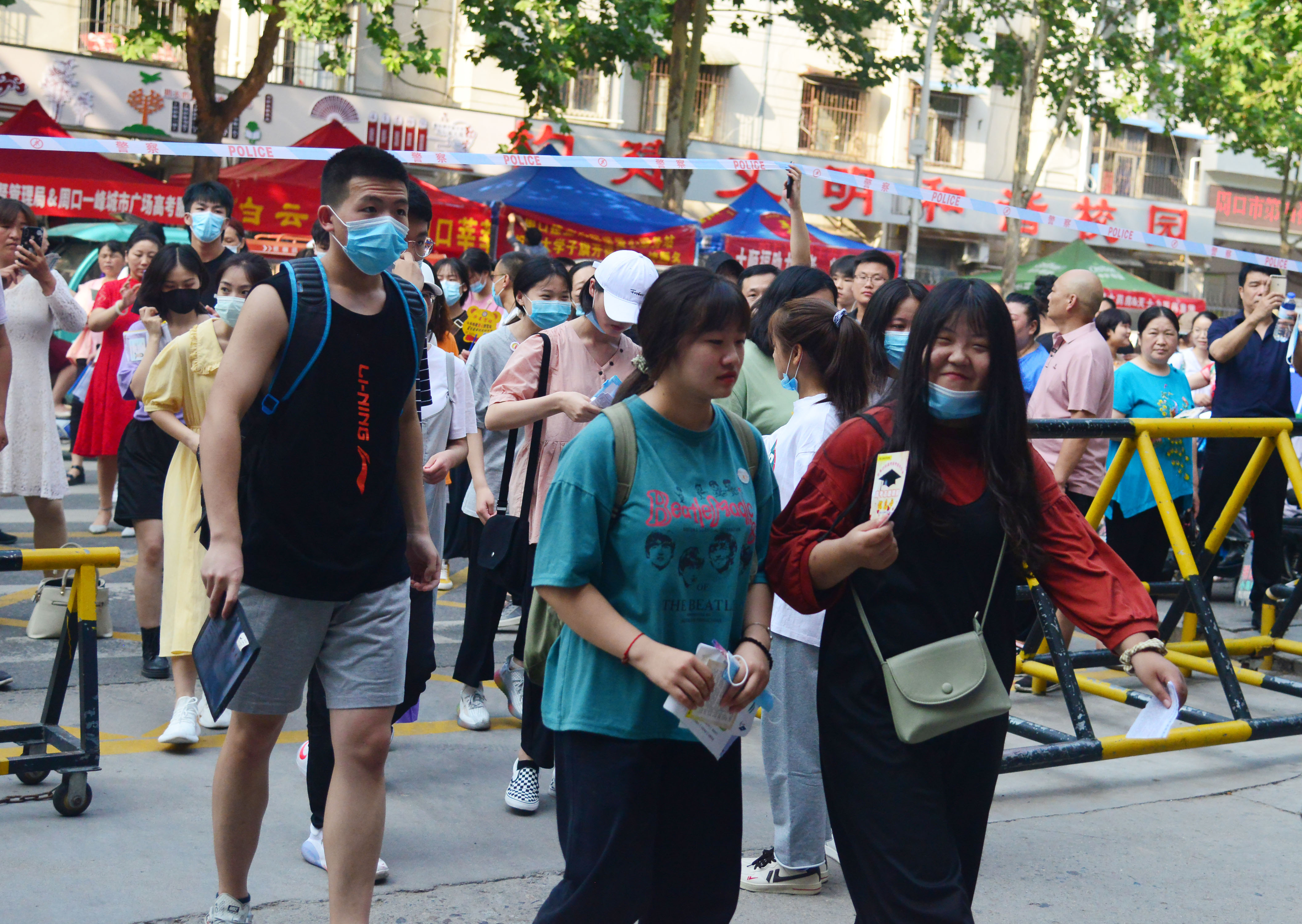 開(kāi)考！加油，后浪們！